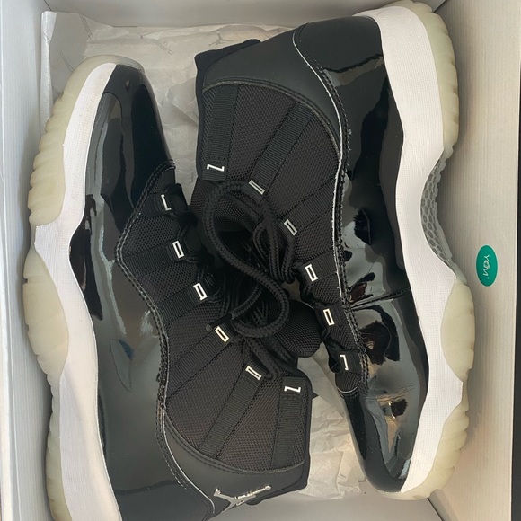 Air Jordan 11 RetroMen’s 10.5